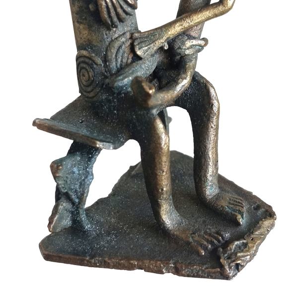 Antique Mother and Child Brass Bronzed Sculpture from Africa 5" (Very Old) - Picture 9 of 16